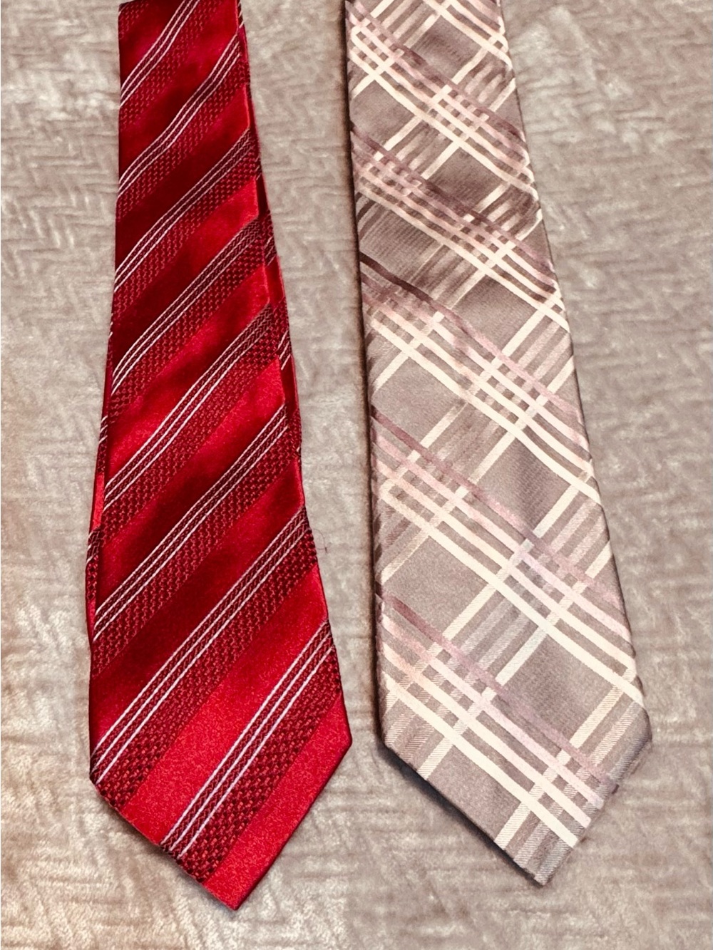 Ike Behar Red and Gray Plaid/Satin Stripe Necktie Duo